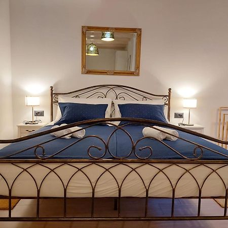 Central Palace Apartment Σίμπενικ Εξωτερικό φωτογραφία