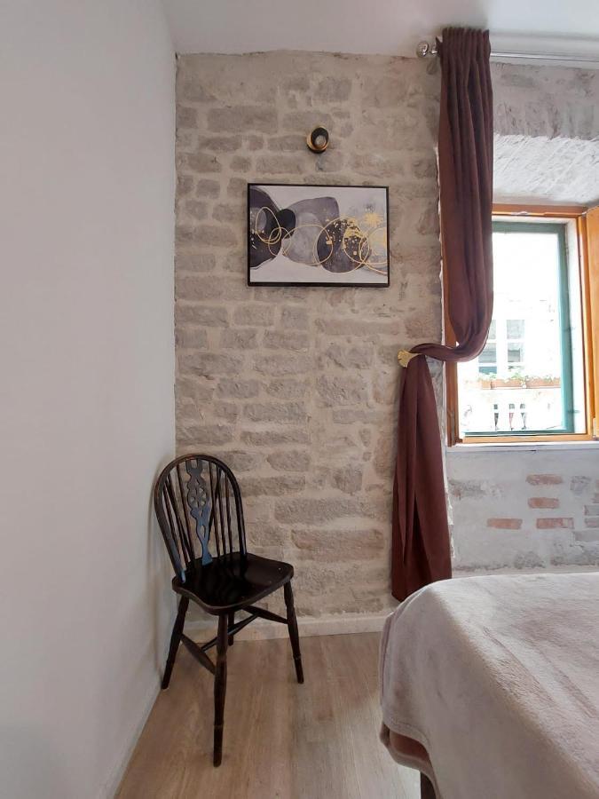 Central Palace Apartment Σίμπενικ Εξωτερικό φωτογραφία
