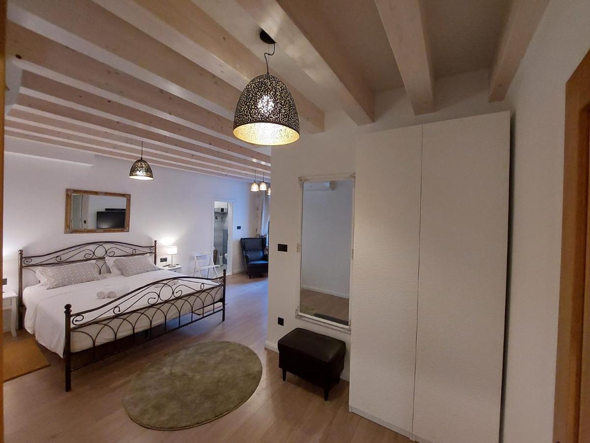 Central Palace Apartment Σίμπενικ Εξωτερικό φωτογραφία