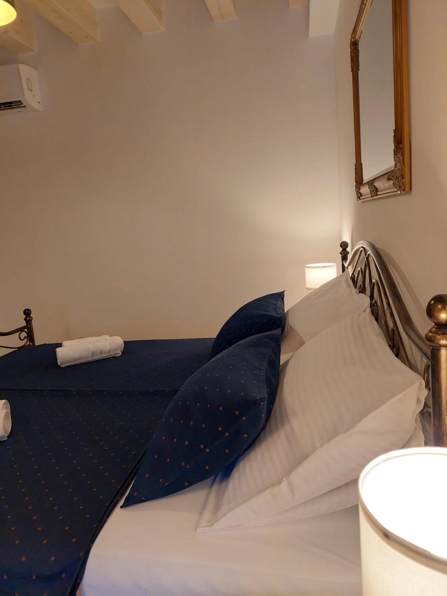 Central Palace Apartment Σίμπενικ Εξωτερικό φωτογραφία