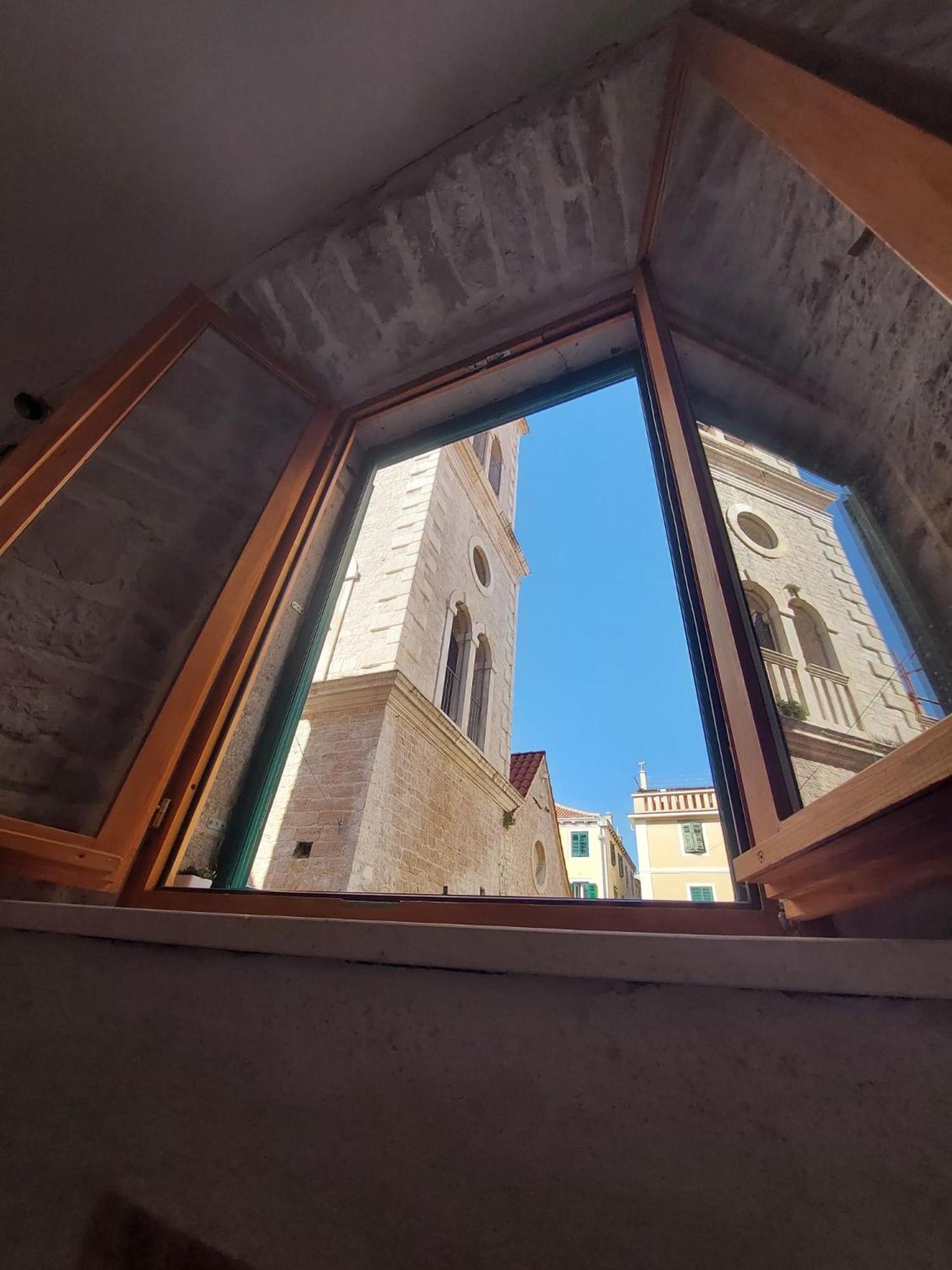 Central Palace Apartment Σίμπενικ Εξωτερικό φωτογραφία