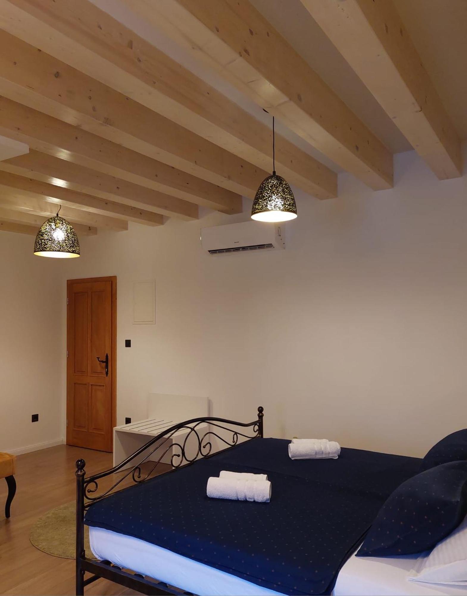 Central Palace Apartment Σίμπενικ Εξωτερικό φωτογραφία