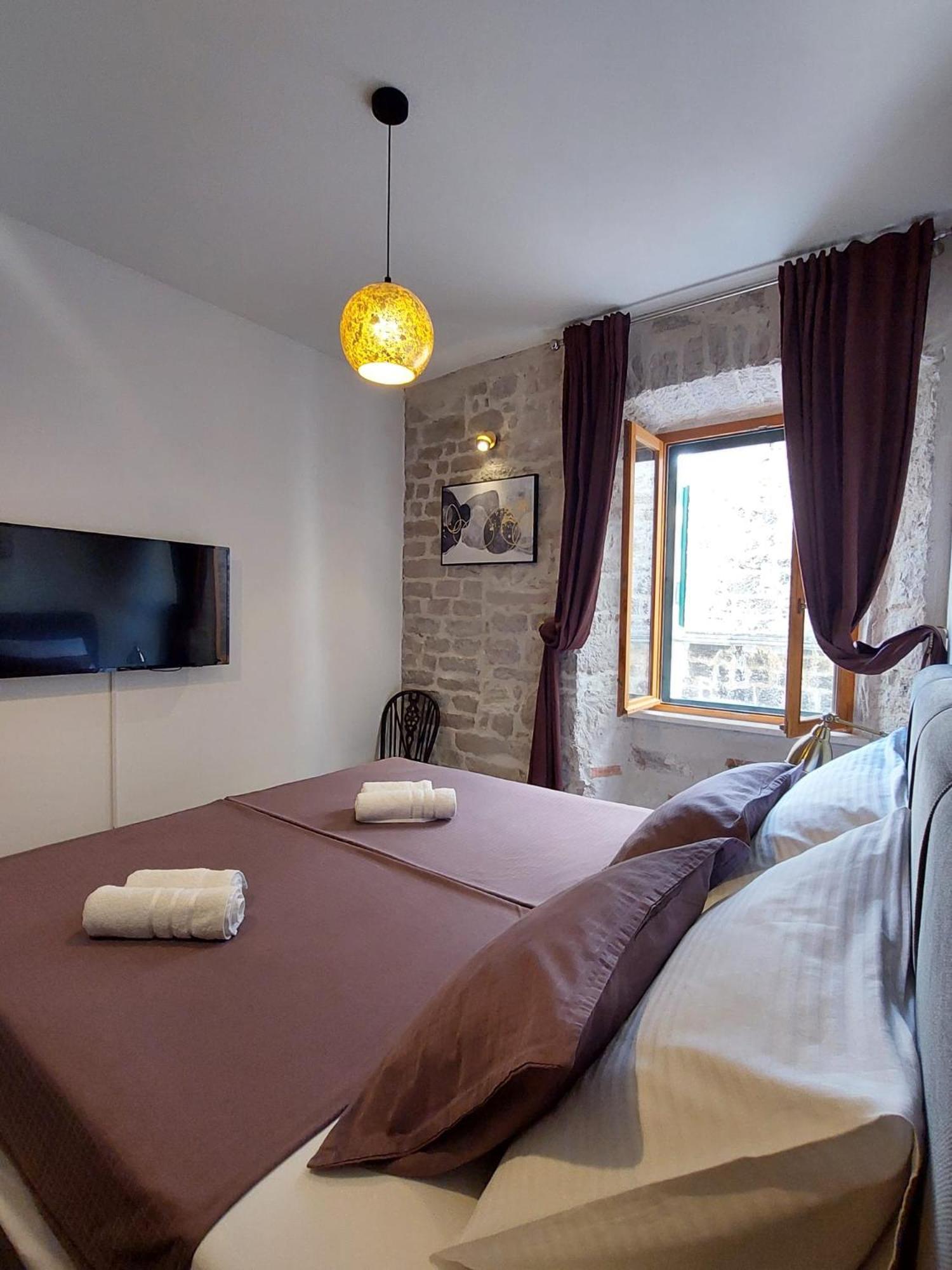 Central Palace Apartment Σίμπενικ Εξωτερικό φωτογραφία